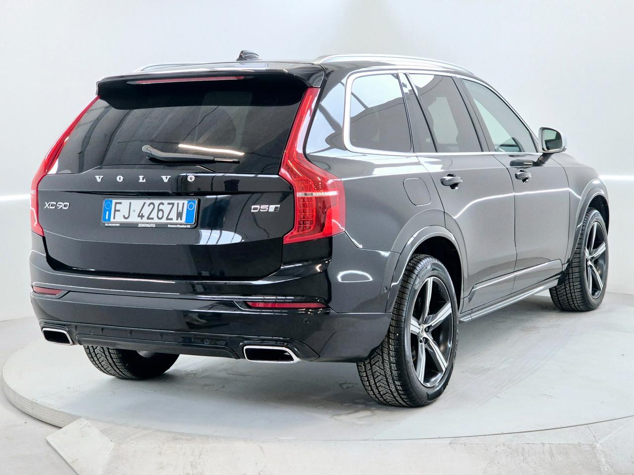 Volvo XC 90 R-DESIGN 7 POSTI