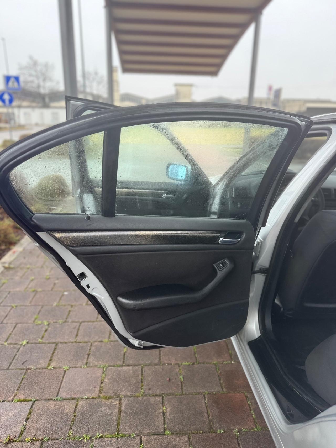 Bmw 320 320d turbodiesel cat 4 porte Futura