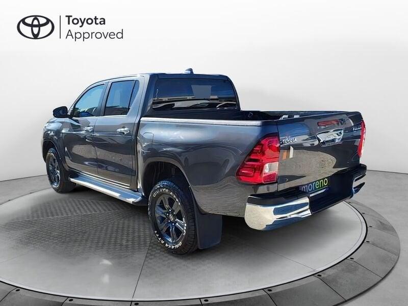 Toyota Hilux 2.4 d-4d C&C 4x4 Lounge