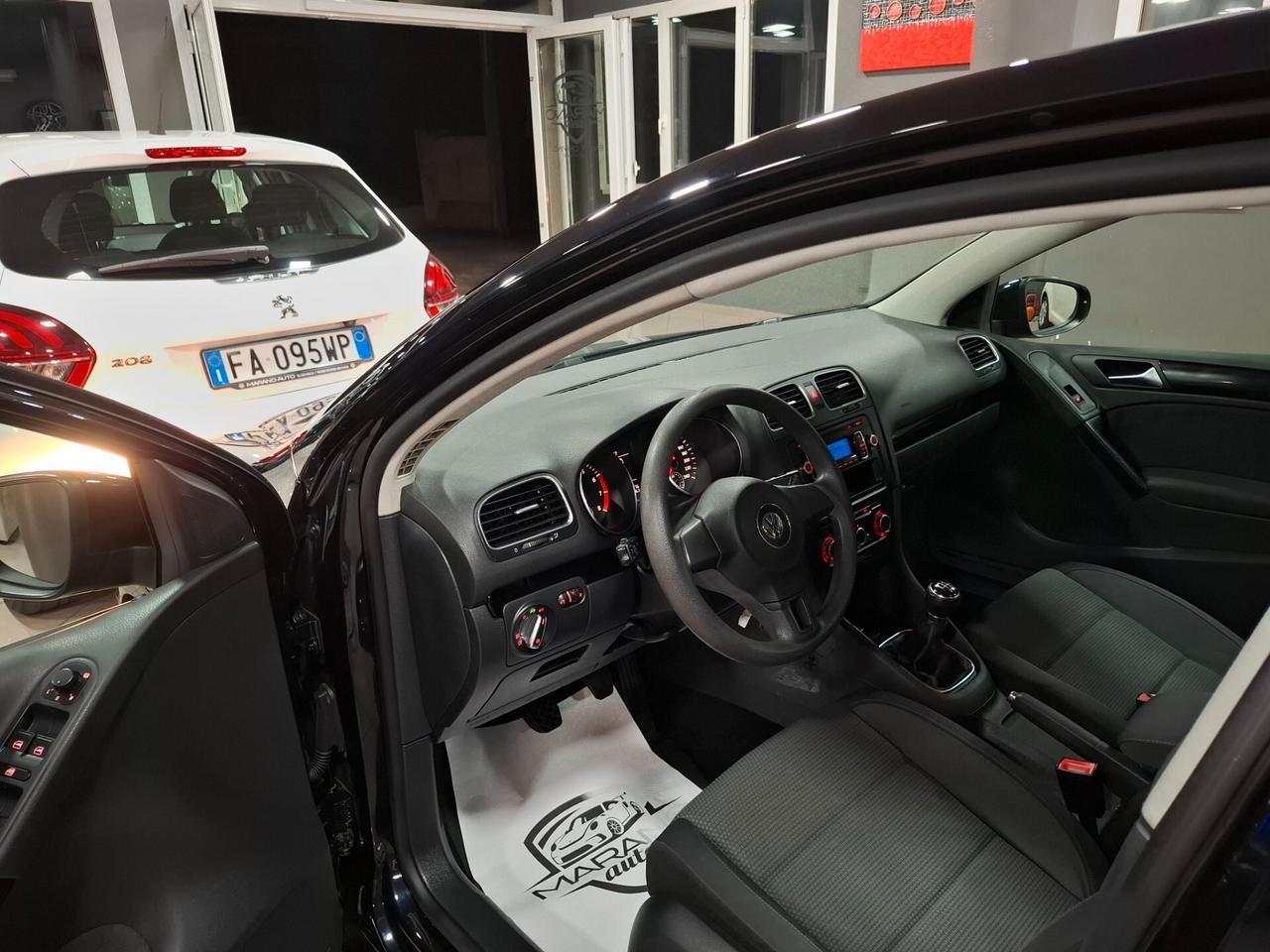 Volkswagen Golf 1.2 benzina Neopatentato