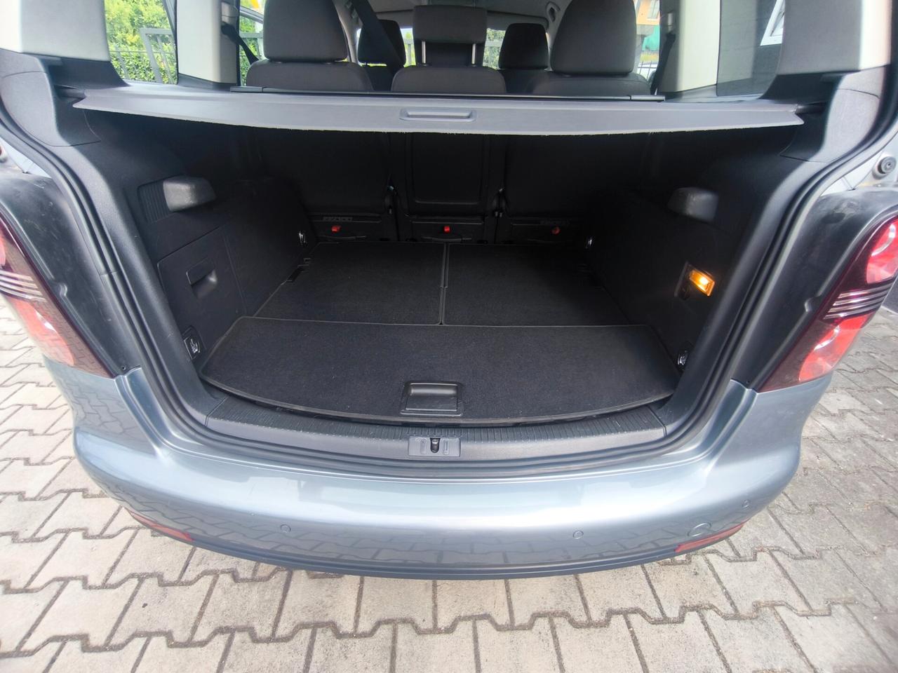 VOLKWAGEN TOURAN 1,9 TDI- 7 POSTI -OK NEOPATENTATI-KM 130000