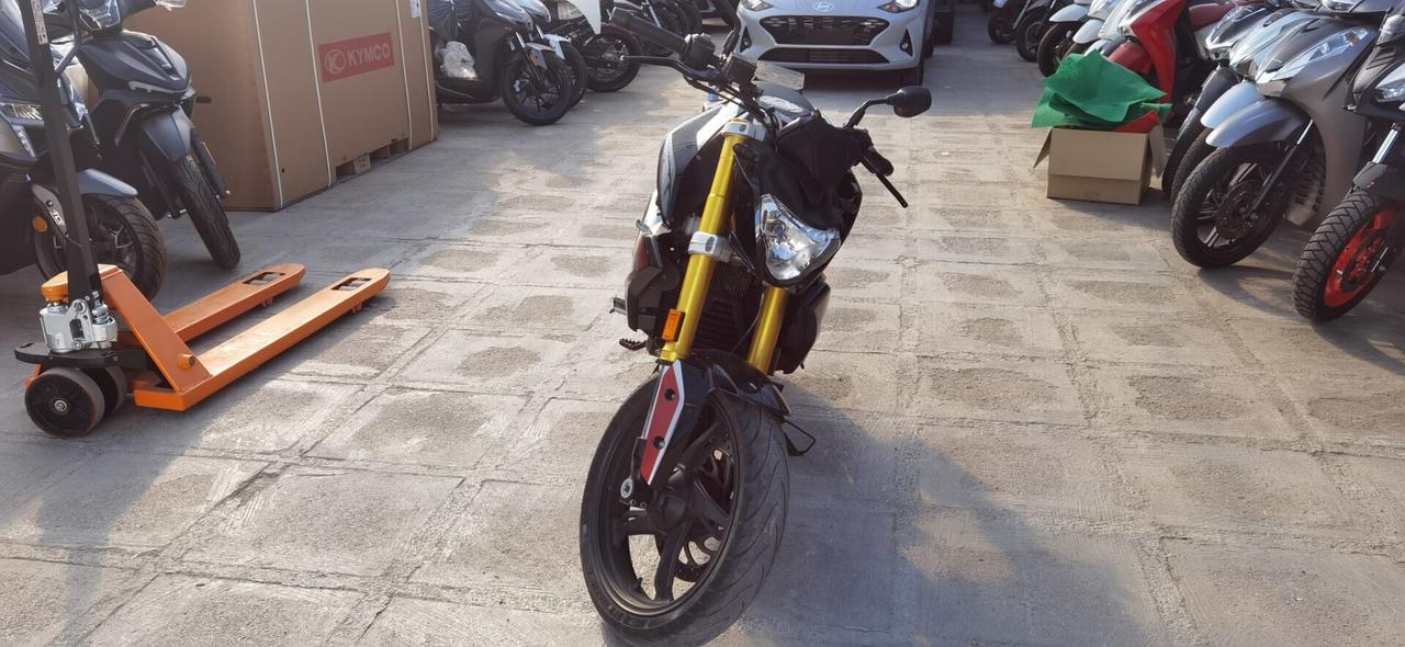 Bmw G 310 R del 2020 USATO
