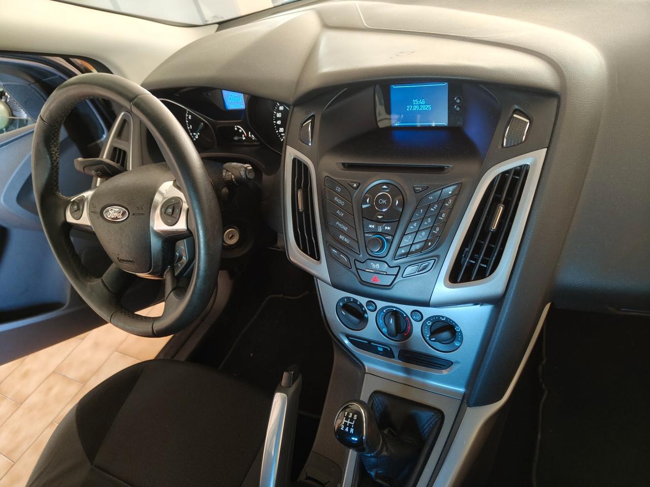 Ford Focus 1.6 105 CV