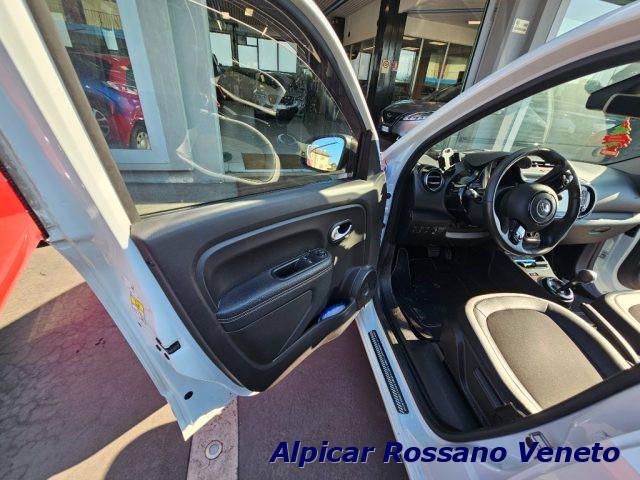RENAULT Twingo SCe 31 cv Zen
