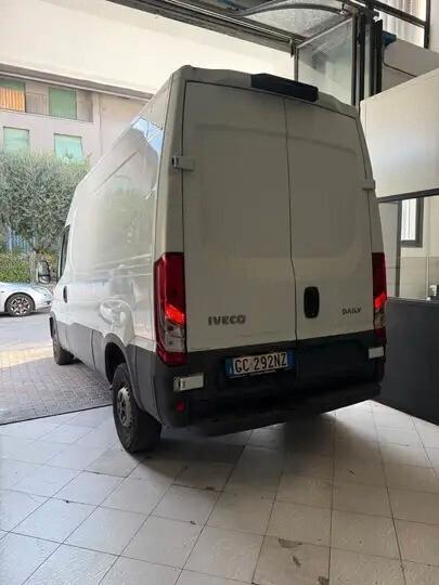 Iveco Daily 33S12V 2.3