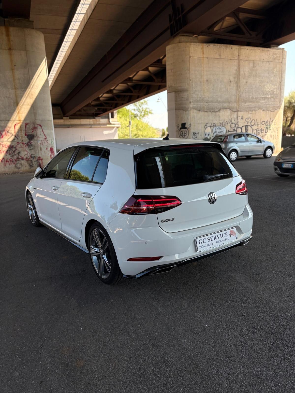 Volkswagen Golf 1.6 TDI 115 CV 5p R line