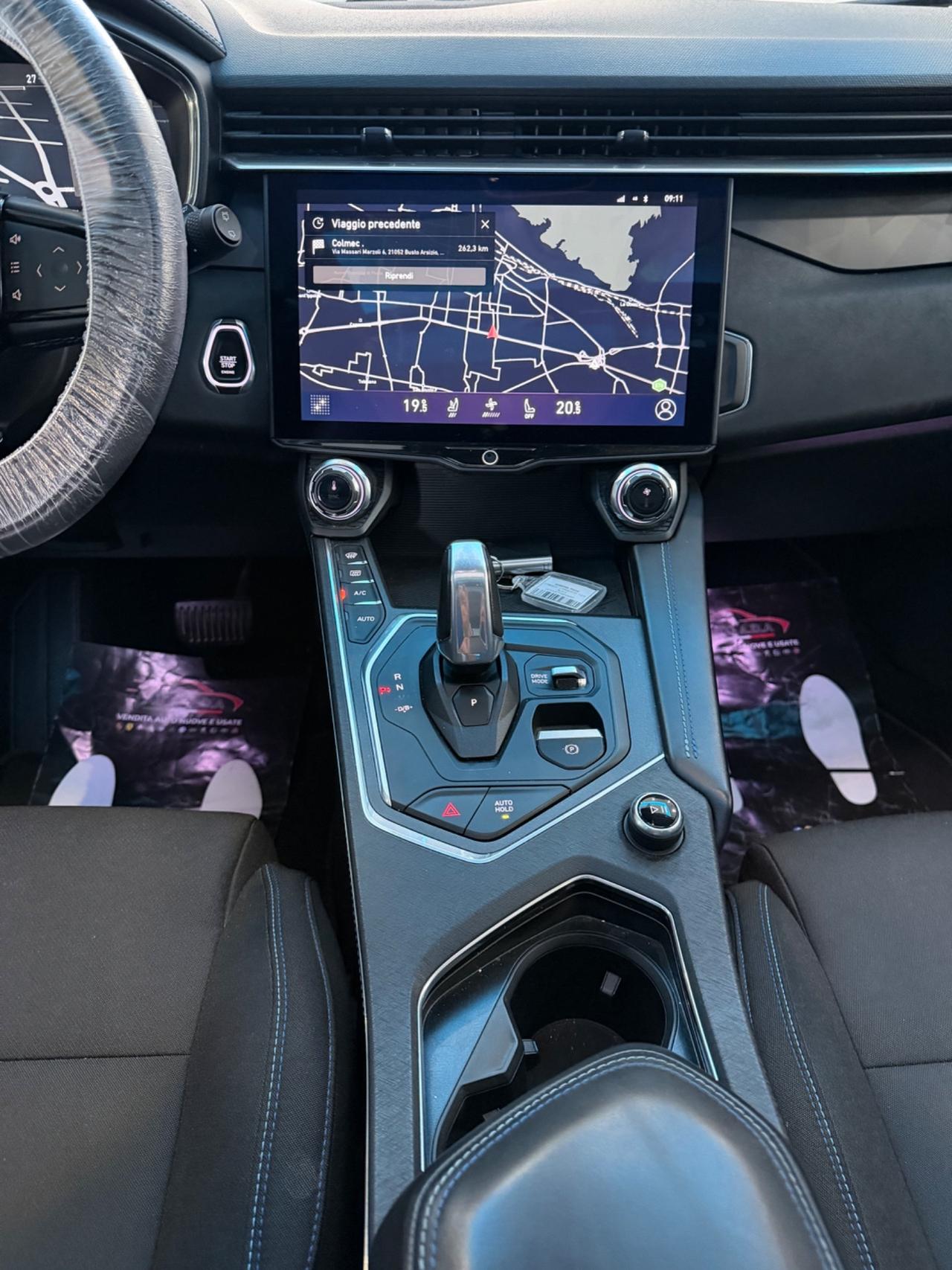 Lynk&co 01 PHEV