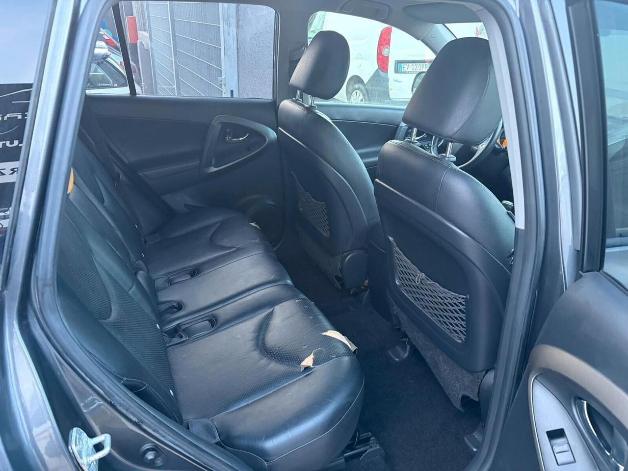 Toyota RAV4-UNICO PROPRIETARIO-4X4