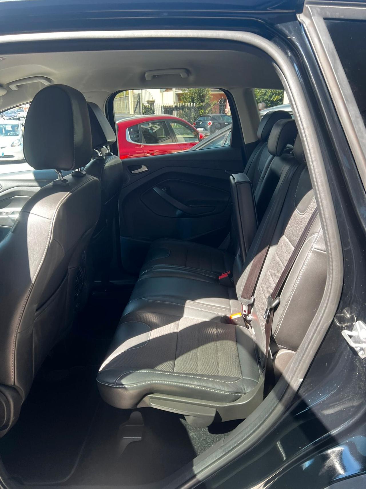 Ford Kuga 2.0 TDCI 150 CV S&S 2WD Titanium