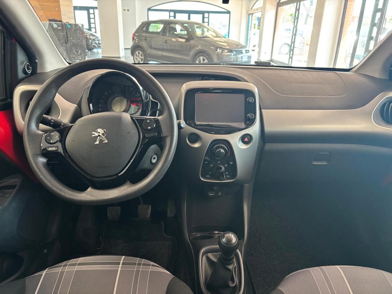 PEUGEOT 108 ANNO 2017 BZ 1.0 ADATTA NEOPATENTATI KM 53 MILA