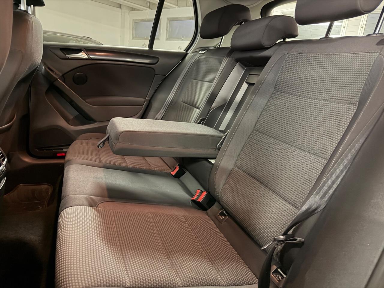 Volkswagen Golf 1.6 TDI DPF 5p.