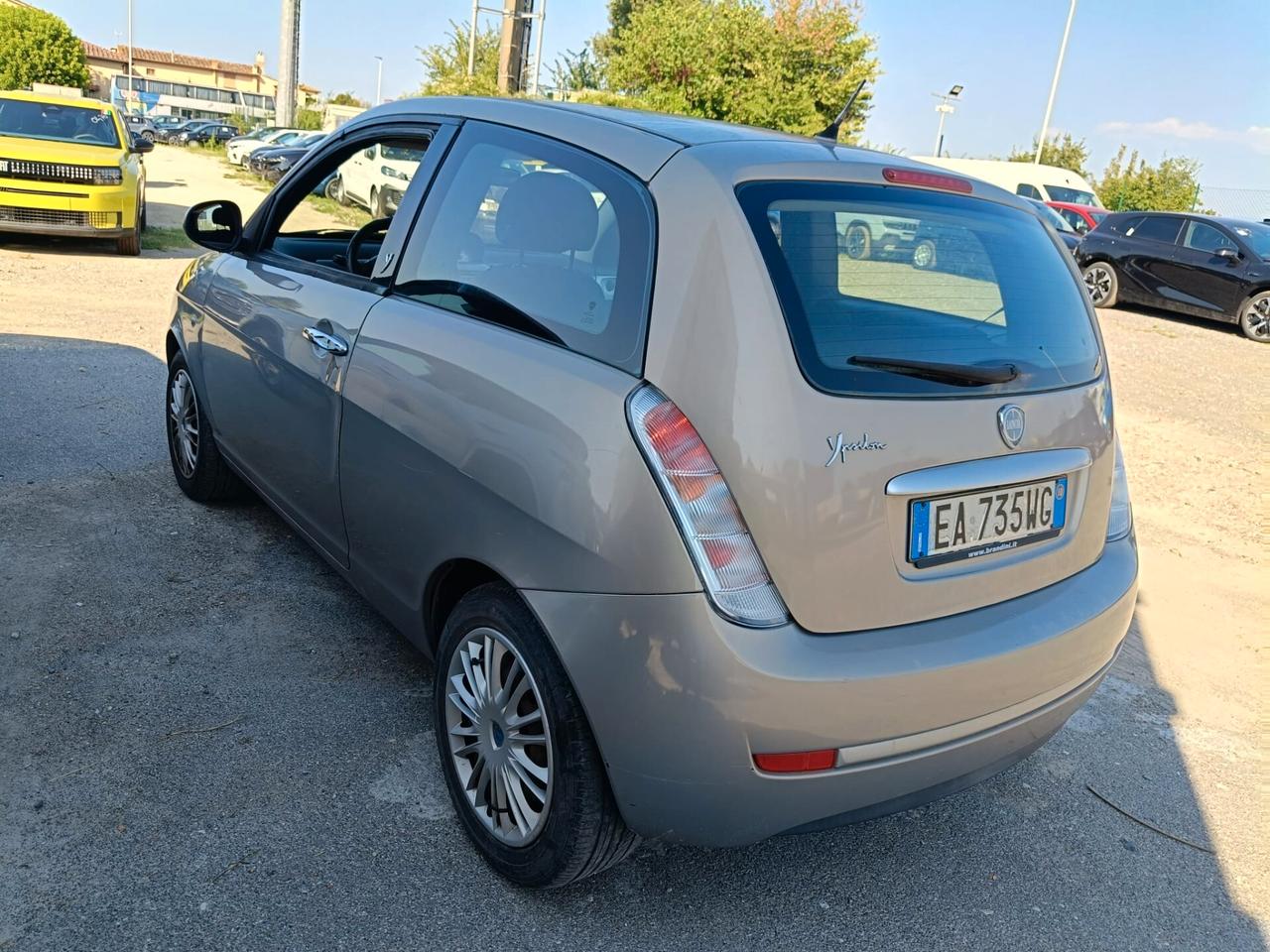 Lancia Ypsilon 1.2 Benzina - Neopatentati