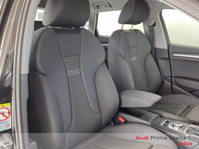 AUDI A3 Sedan 35 TDI S tronic Business 7M
