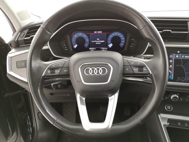 AUDI Q3 35 TDI S tronic Business Advanced