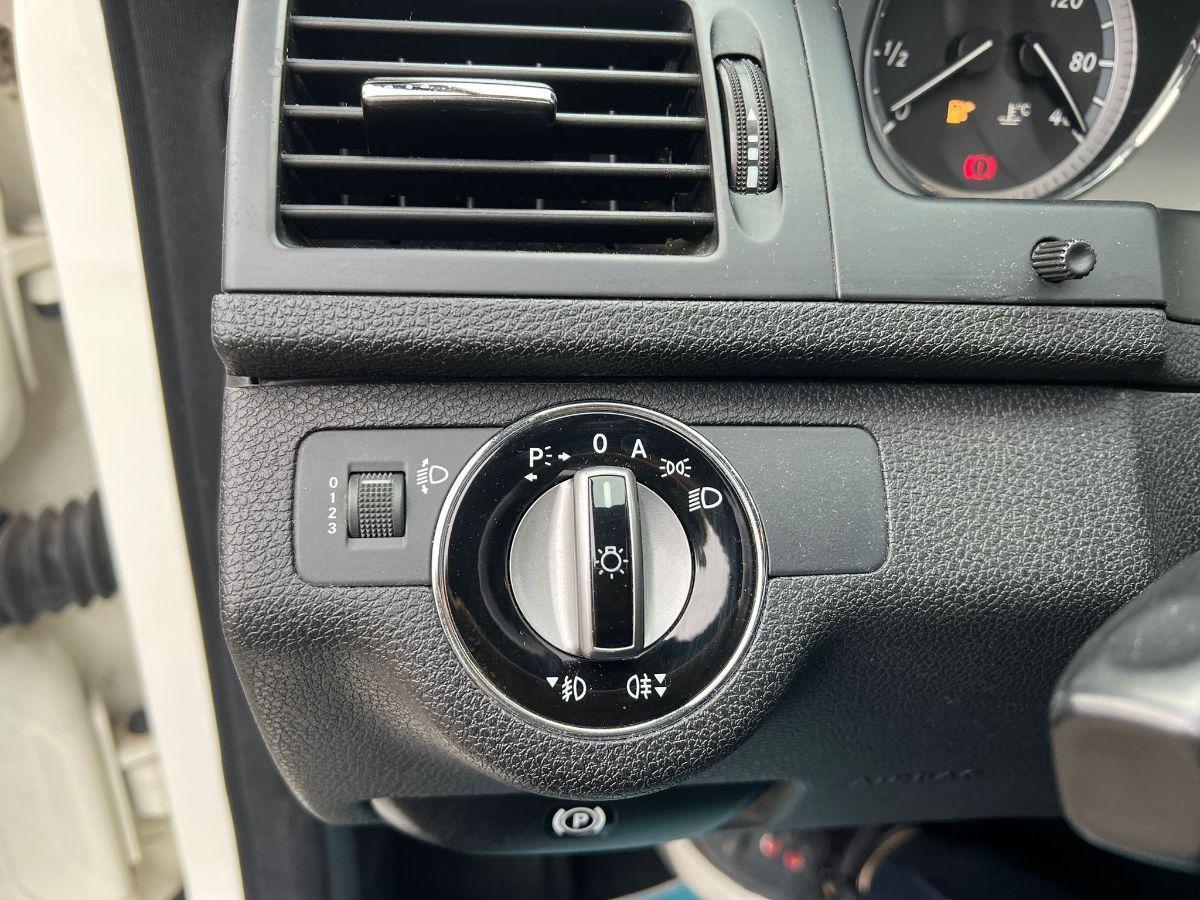 MERCEDES - Classe C - 220 CDI BlueEFFICIENCY Avantgarde