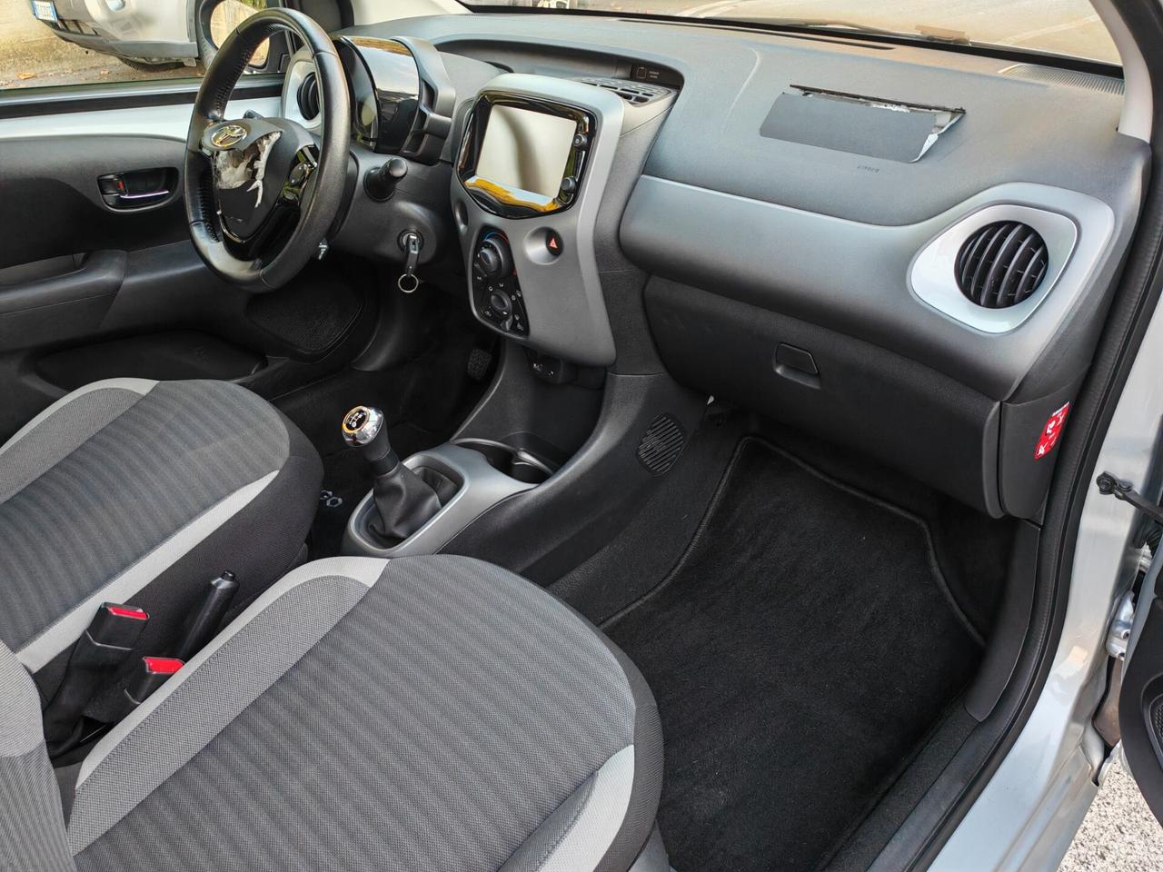 Toyota Aygo Connect 5 porte incidentata/sinistrata