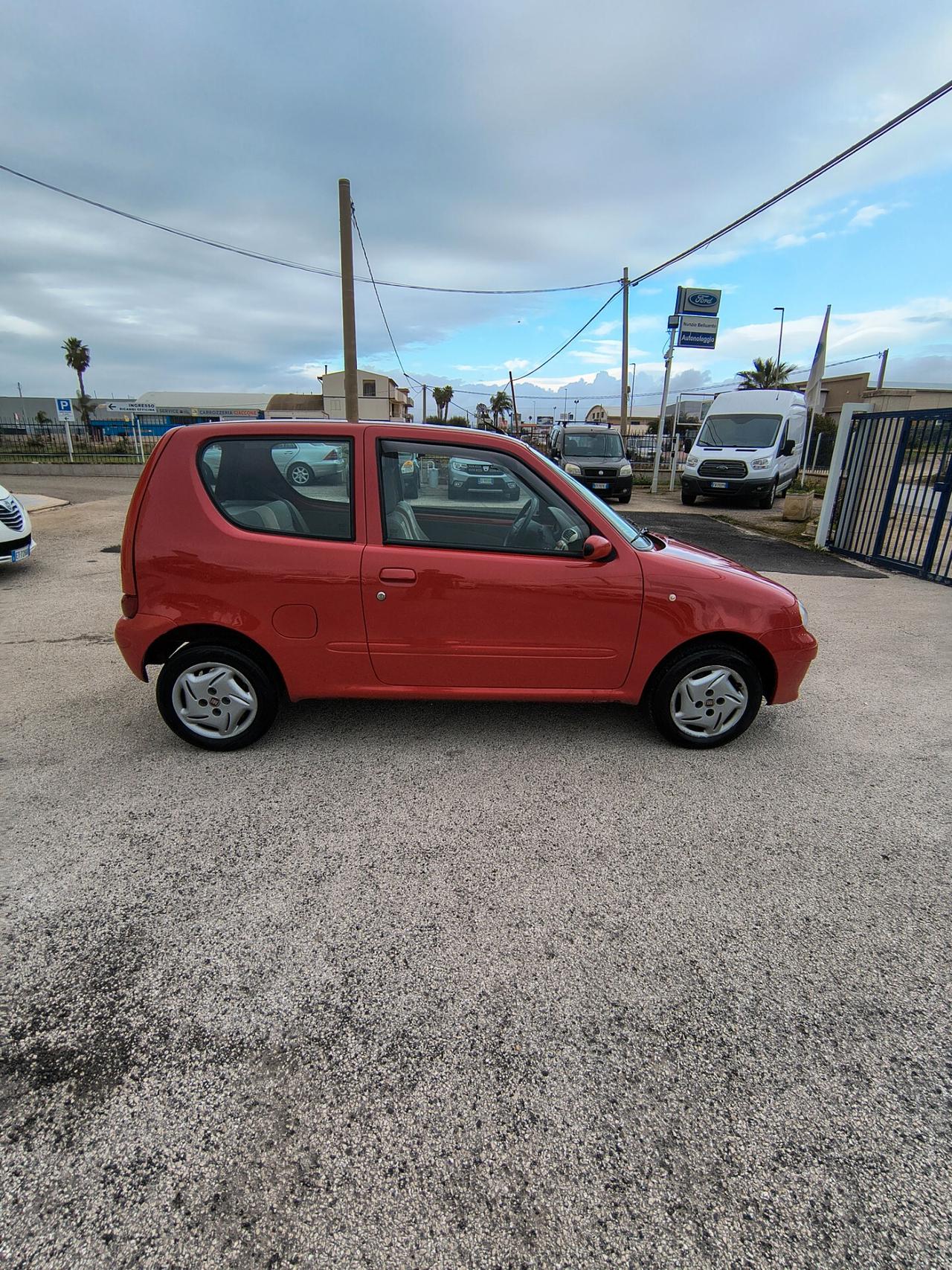 Fiat 600 1.1 Active Suite
