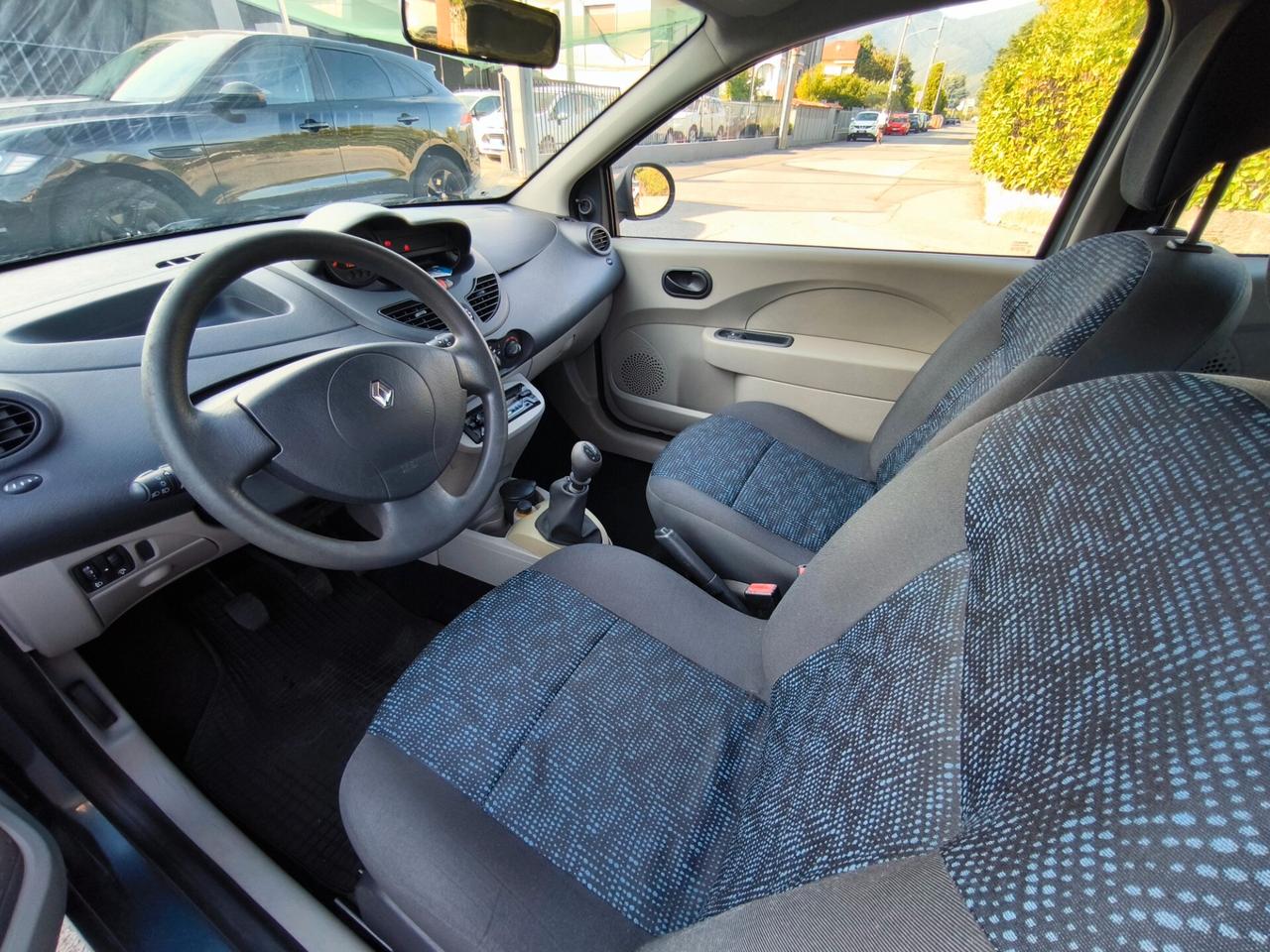 RENAULT TWINGO 1,2 BENZINA- OK NEOPATENTATI