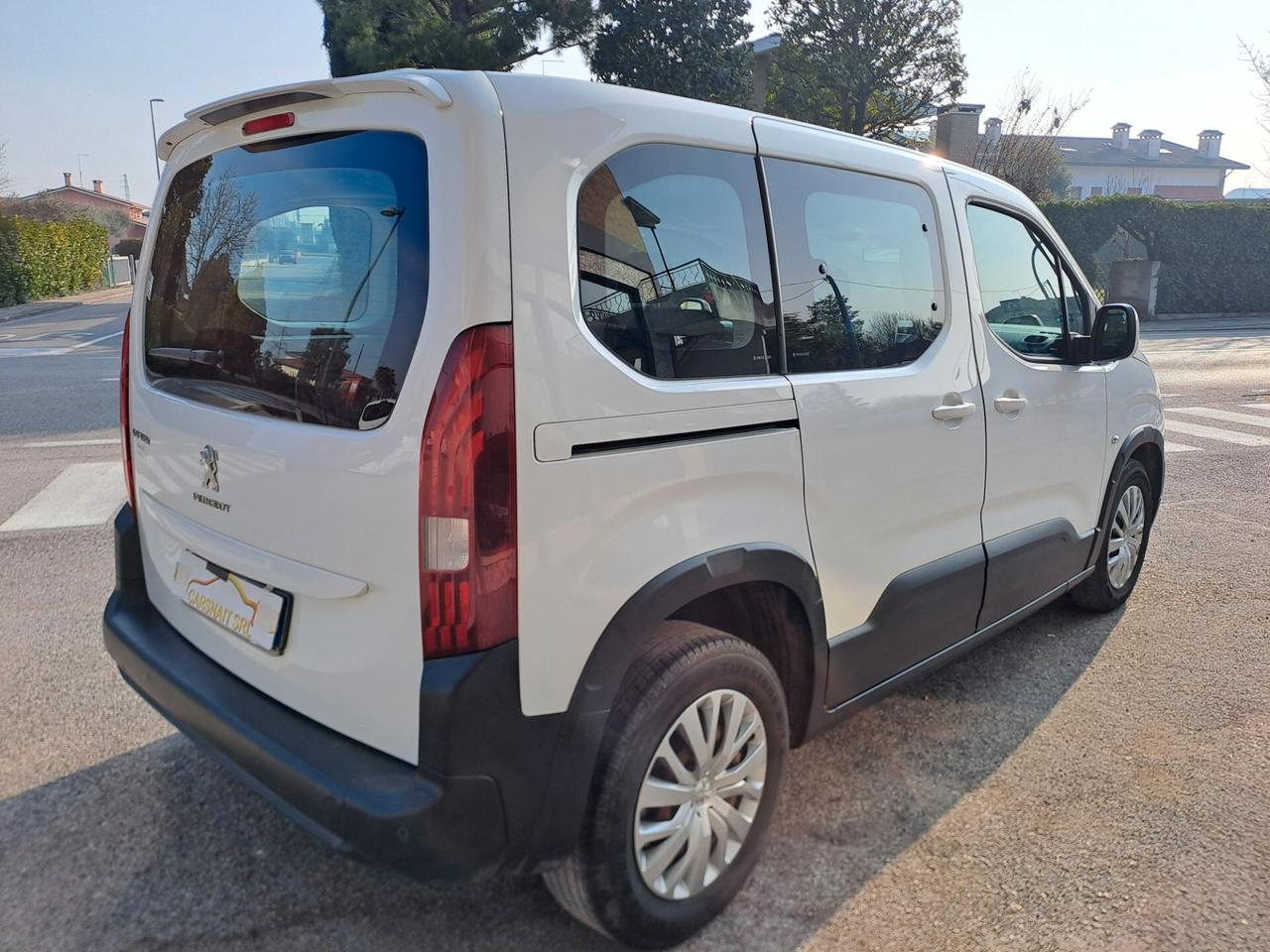 Peugeot Rifter BlueHDi 100 S&S Allure Standard