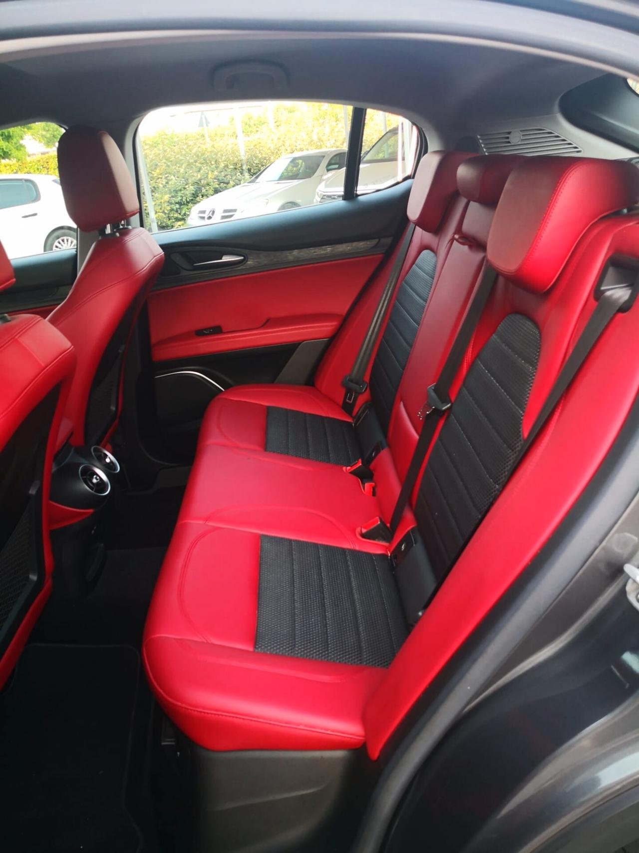 Alfa Romeo Stelvio 2.2 Turbodiesel 190 CV AT8 RWD Executive
