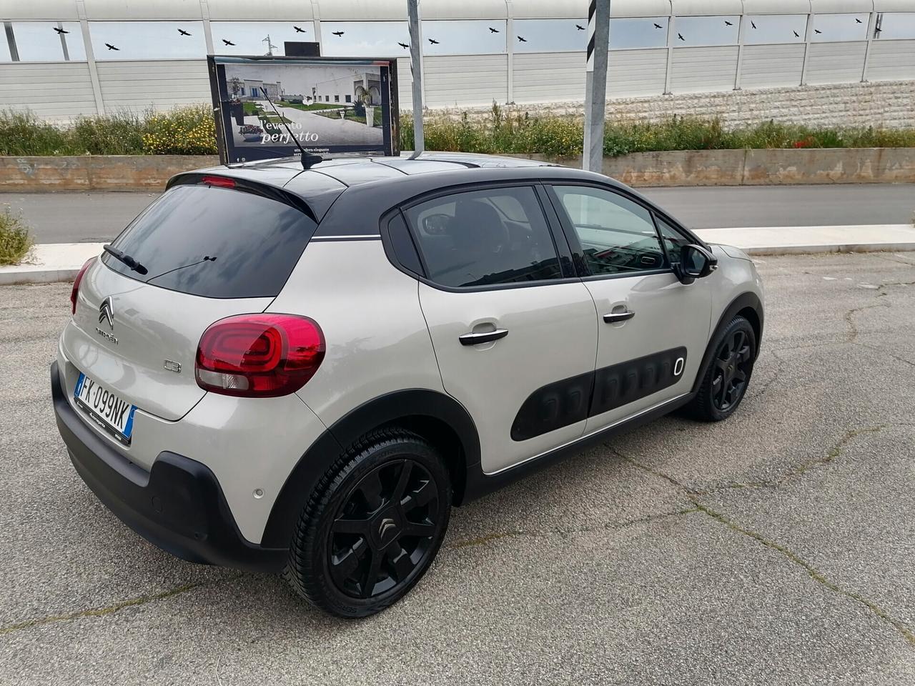 Citroen C3 1.2 BENZ/GPL Shine TETTO PANORAMICO FULL
