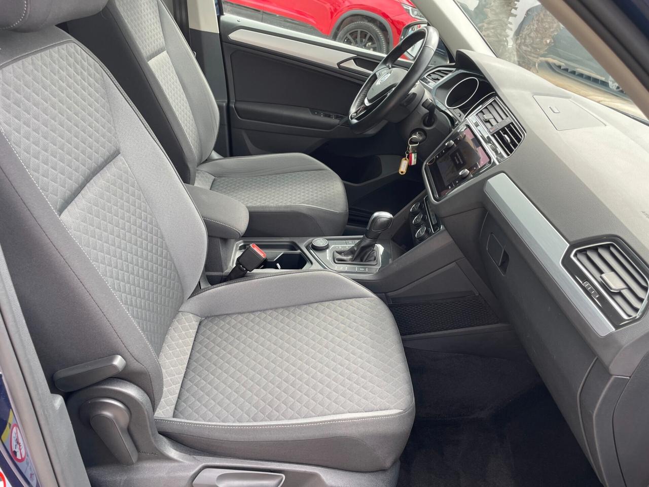Volkswagen Tiguan 2.0 TDI SCR DSG 4MOTION Business BMT