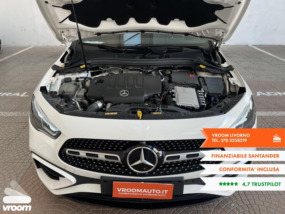 MERCEDES GLA (H247) GLA 200 d Automati...