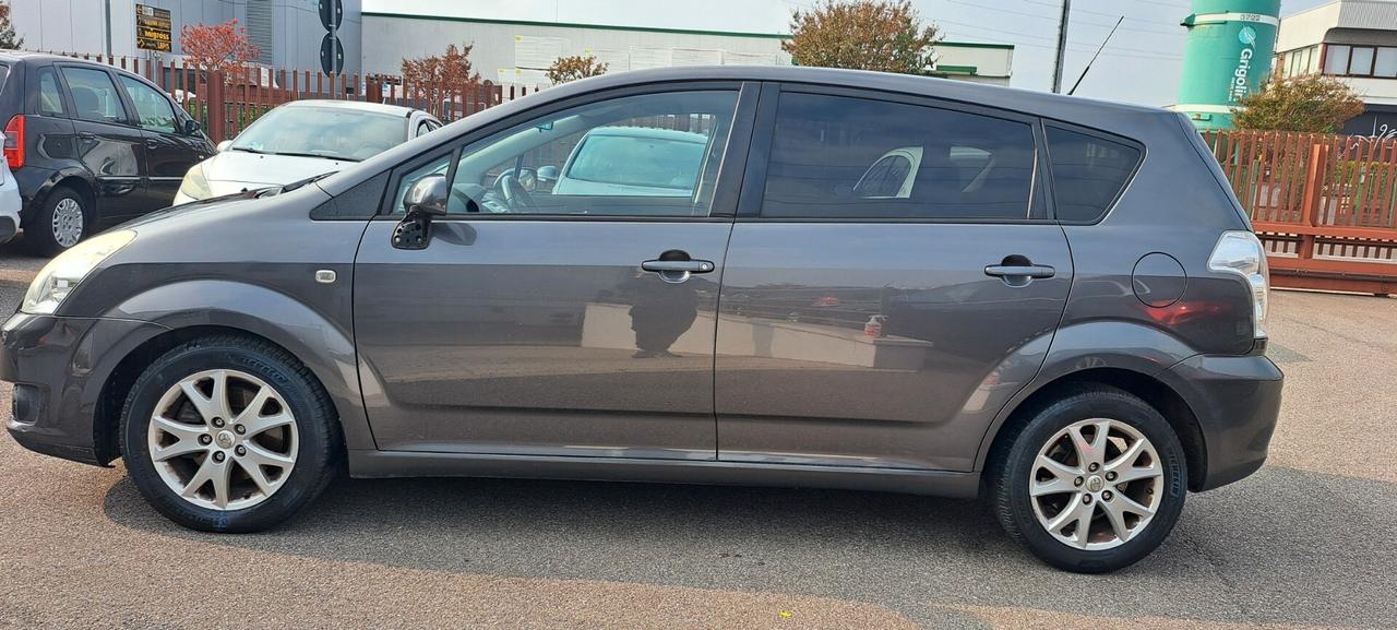 Toyota Corolla Verso 2.2 16V D-4D DPF MY'08