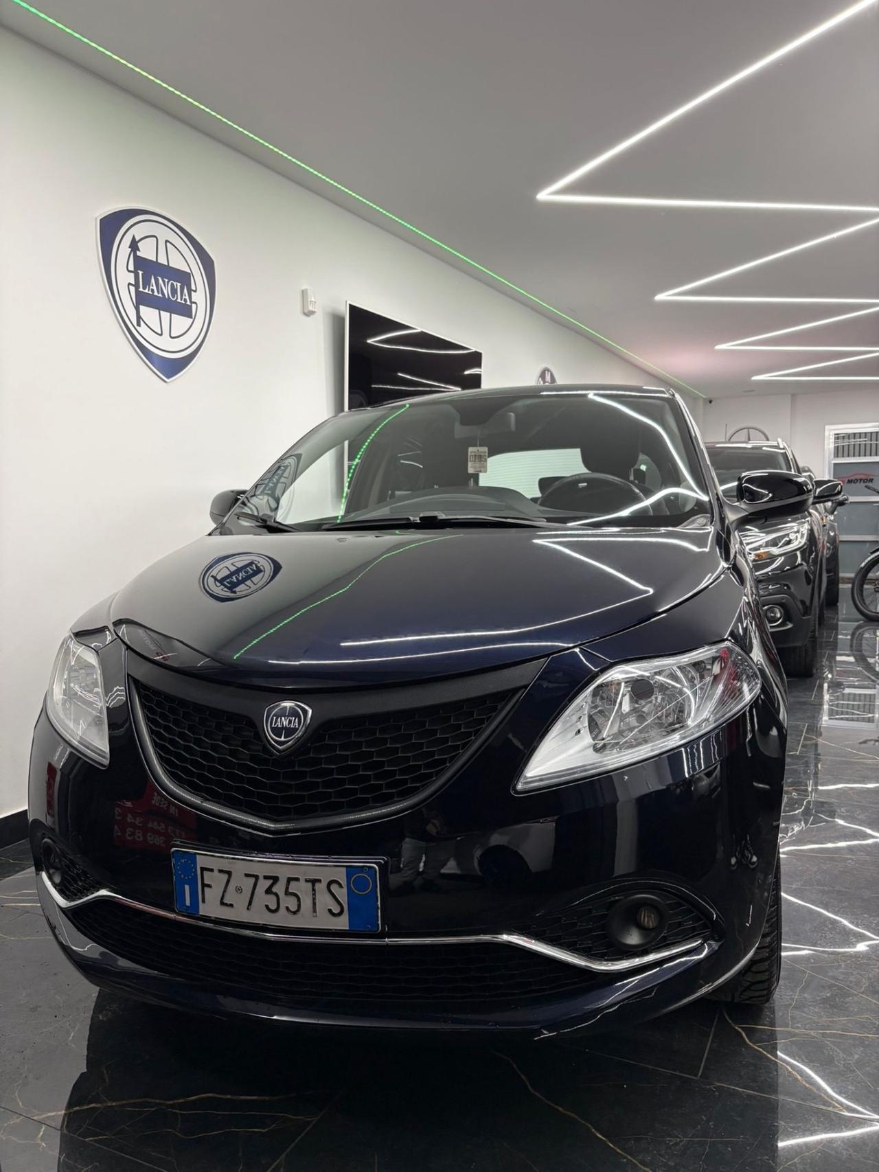 Lancia Ypsilon 1.2 69 CV 5 porte GPL Ecochic Platinum