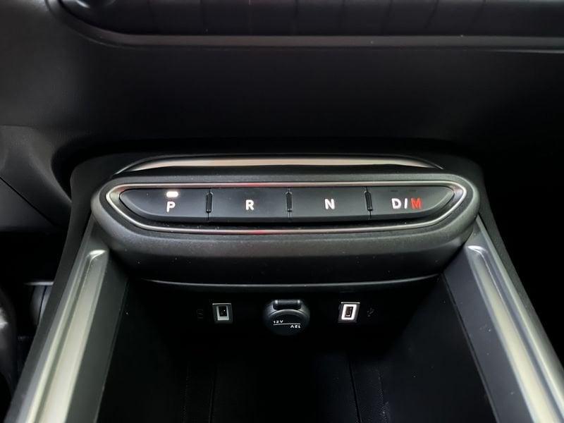 Jeep Avenger 4xe Hybrid 1.2 MHEV 4xe Upland tua da 279,00 al mese