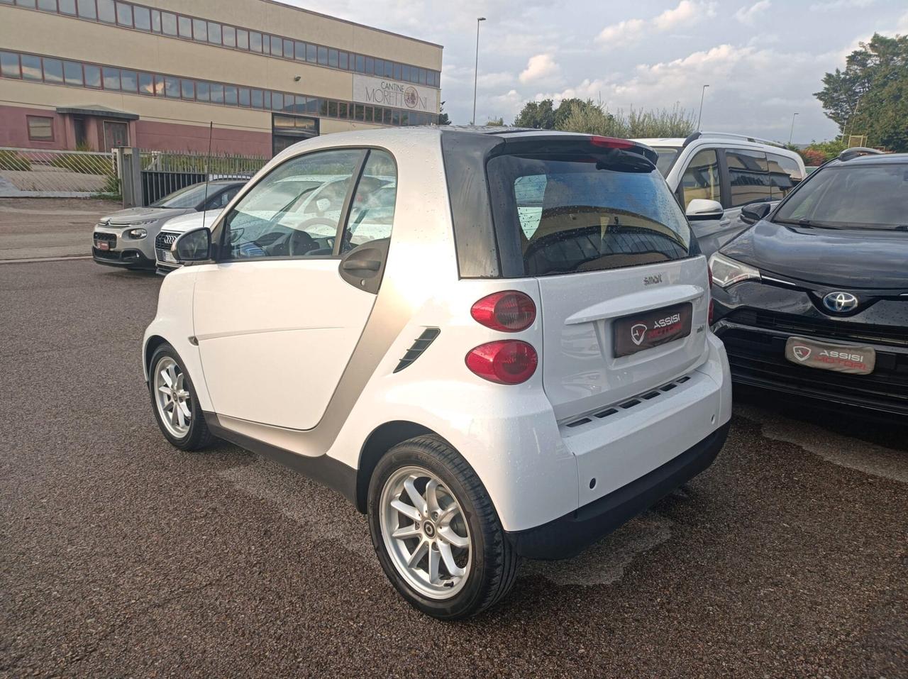 Smart ForTwo 1000 62 kW coupé passion