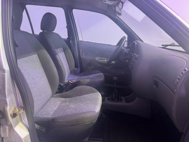 FORD Fiesta 1.2i 16V cat 5 porte Ghia