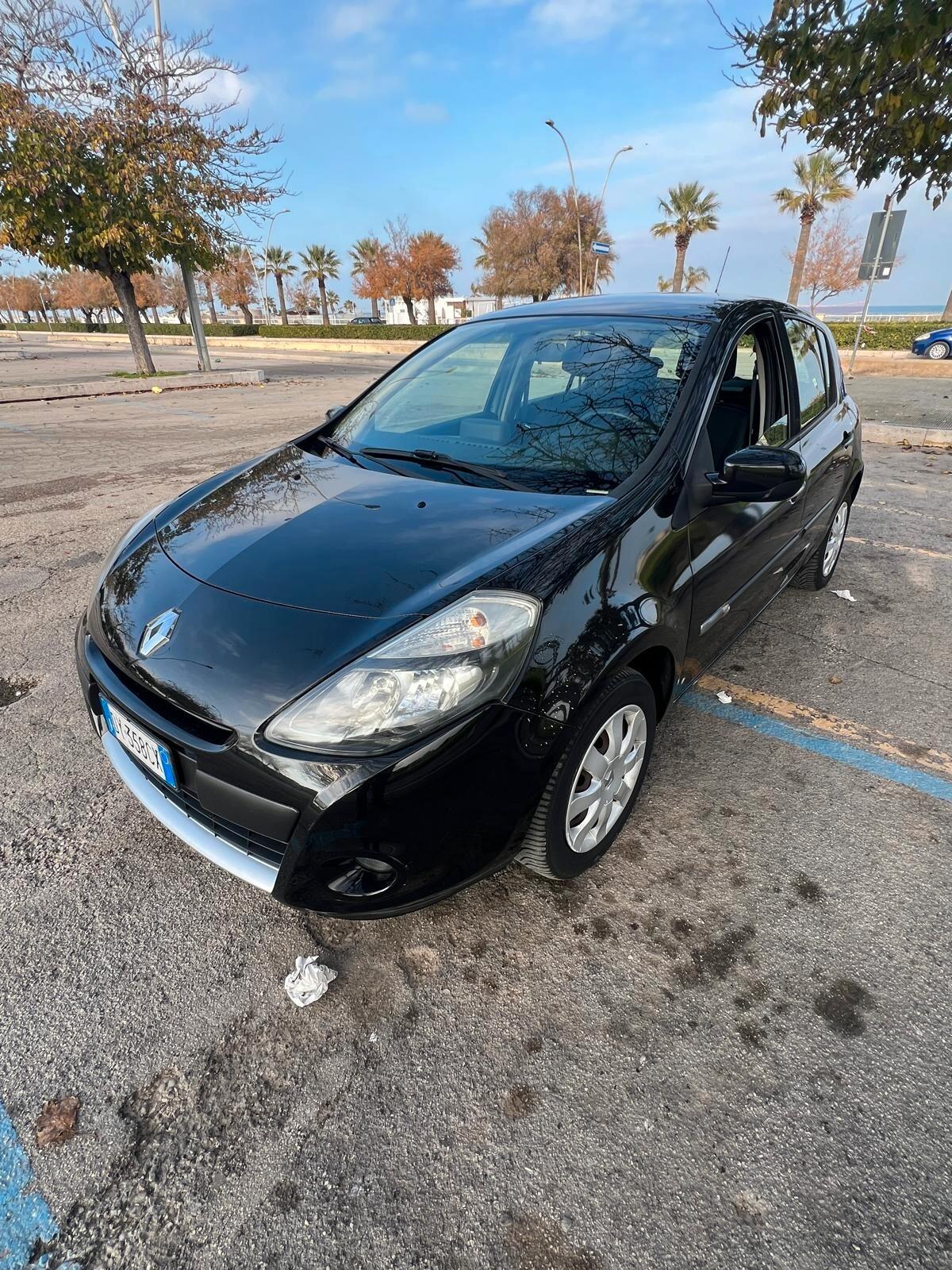 Renault Clio 1.2 16V 5P. Dynamique NAVIG.