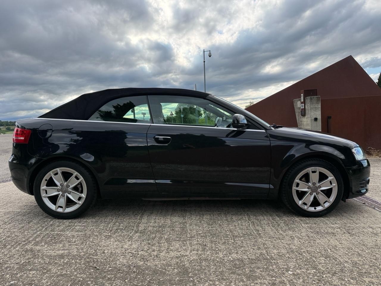 Audi A3 2.0 TDI Attraction Cabrio Si Permute