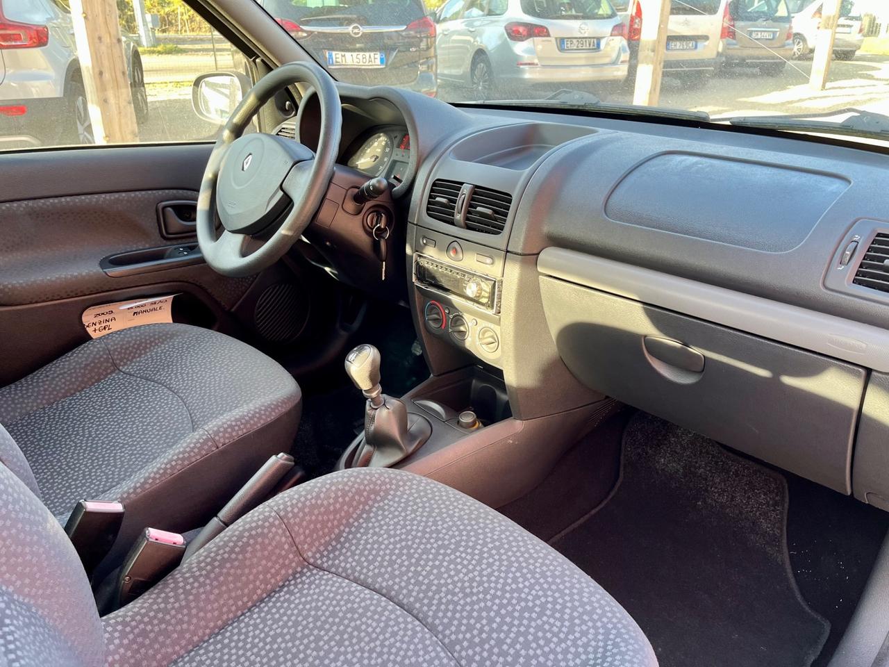 Renault Clio con 69.186km !