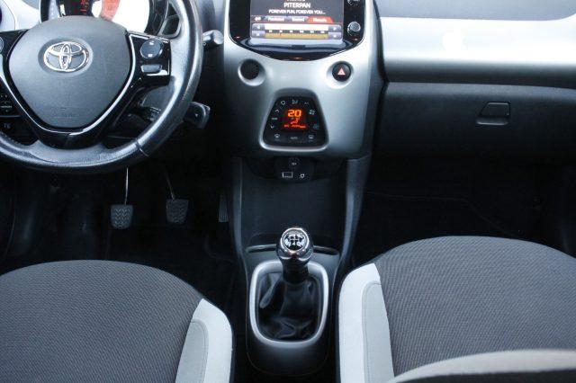 TOYOTA Aygo 1.0 VVT-i 69 CV 5 porte x-play Nazionale