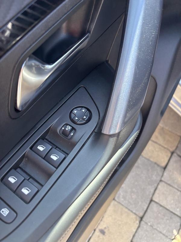 Peugeot 2008 2008 1.2 puretech Allure s&s 100cv LED-CAM-APP CONNECT-17"
