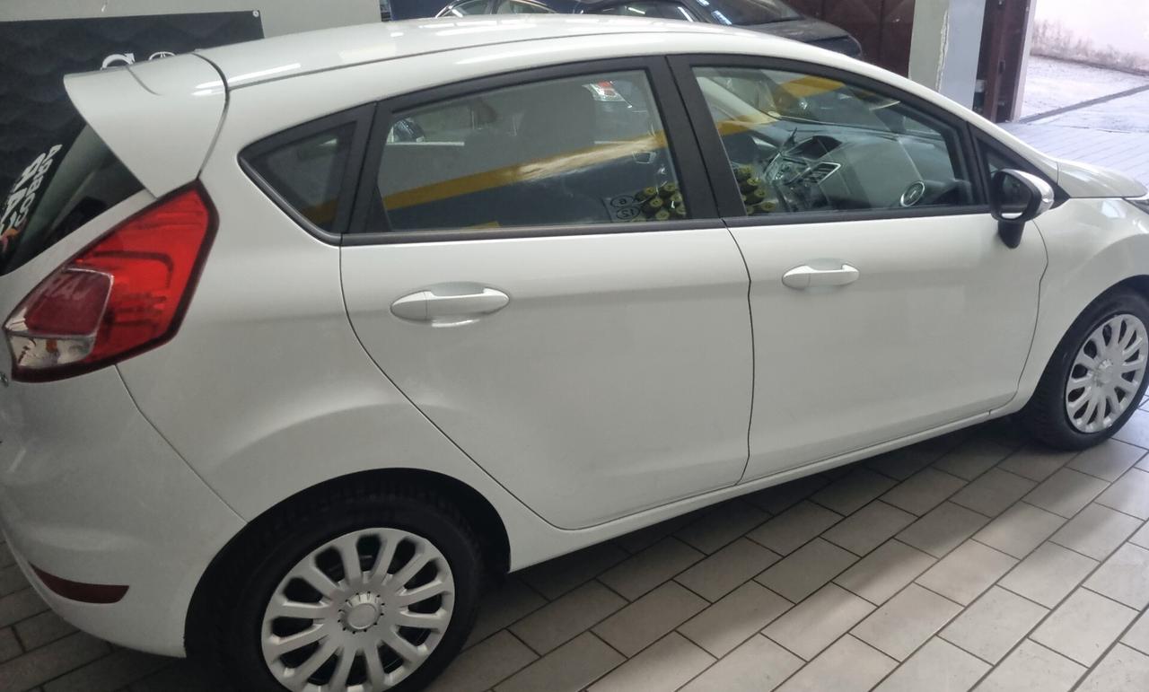 Ford Fiesta 1.0 EcoBoost 100CV 5 porte Titanium