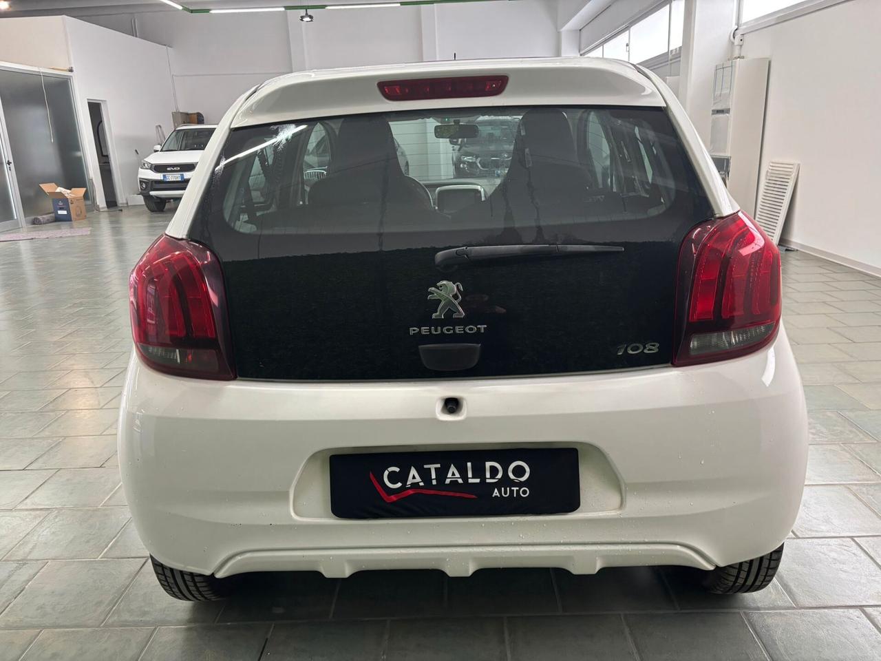 Peugeot 108 VTi 68 5 porte Allure