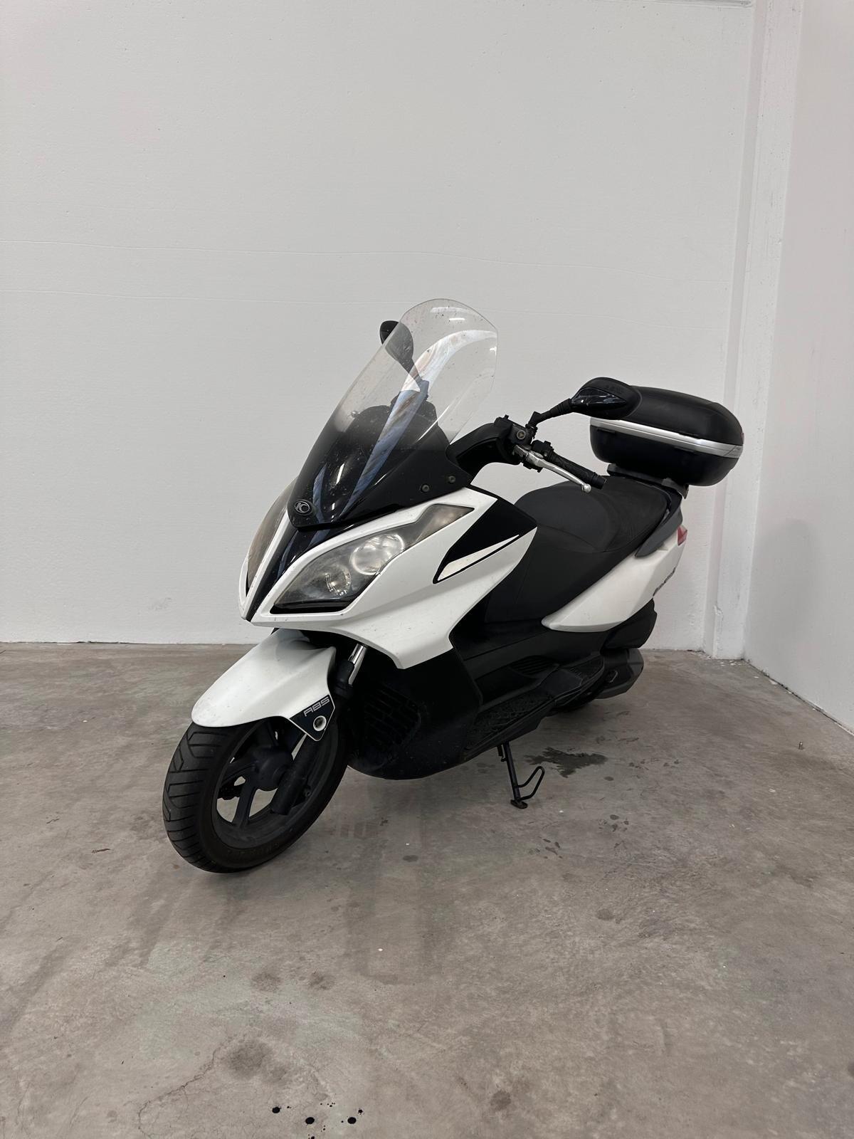 Kymco Downtown 300i