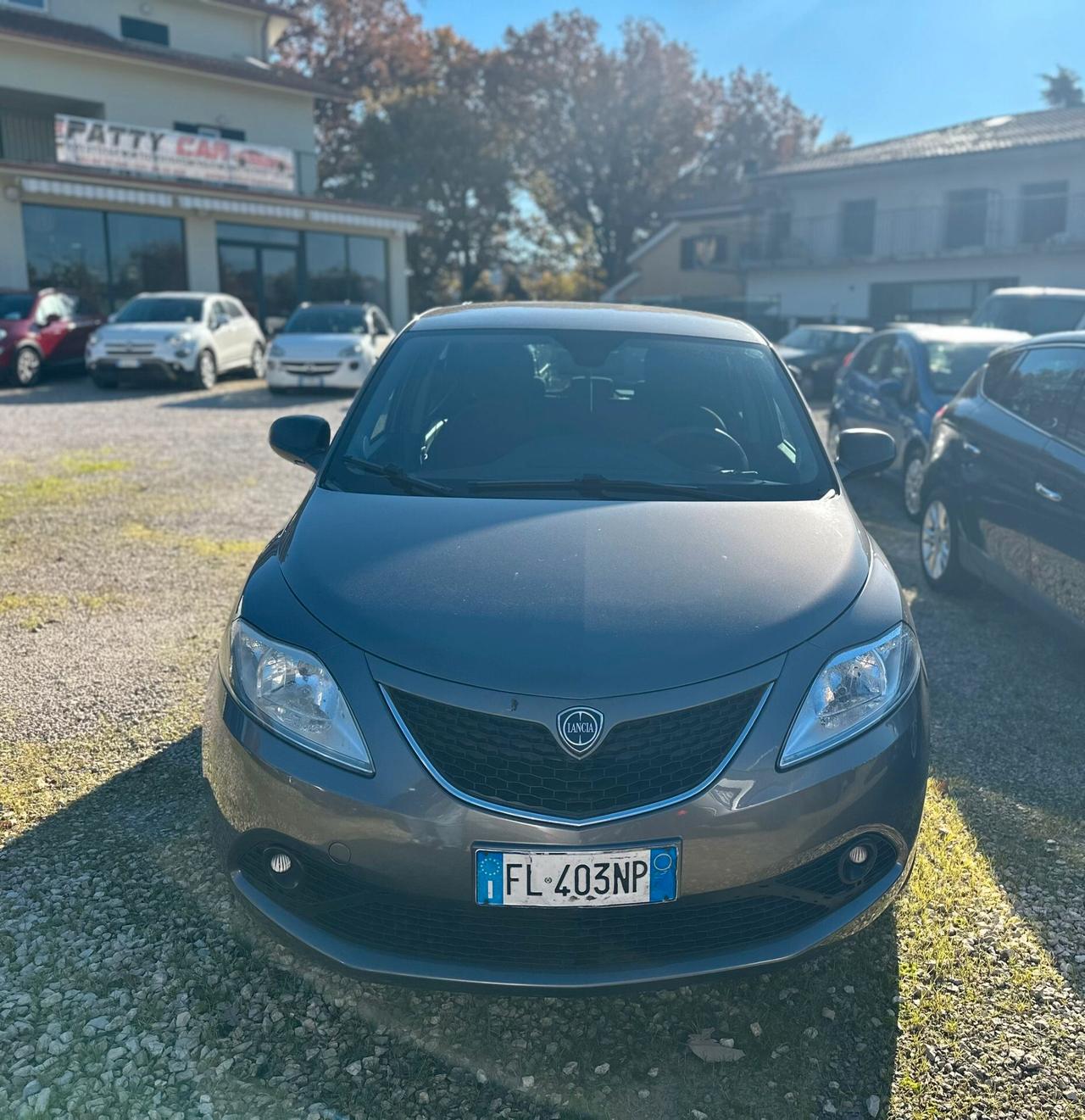 Lancia Ypsilon 1.2 69 CV 5 porte Gold