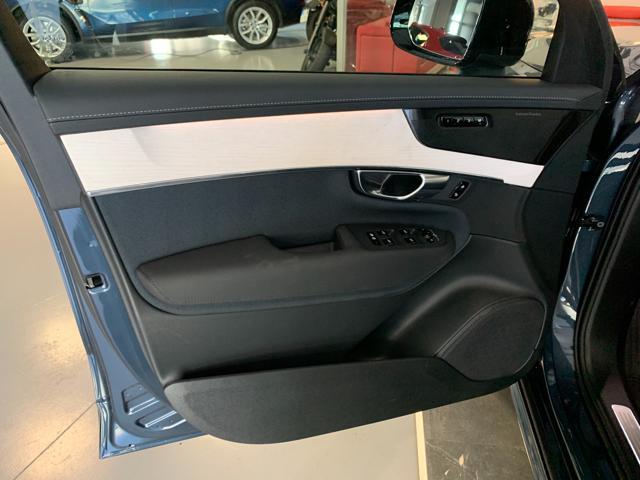 VOLVO XC90 T8 Plug-in hybrid AWD auto 7 posti Ultra DarK