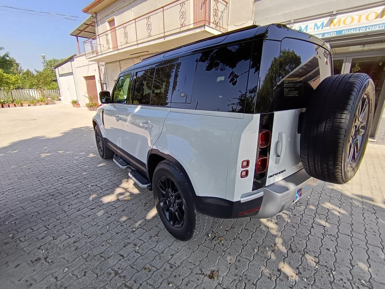 LAND ROVER Defender 110 3.0D 200 CV AWD Dyn.SE