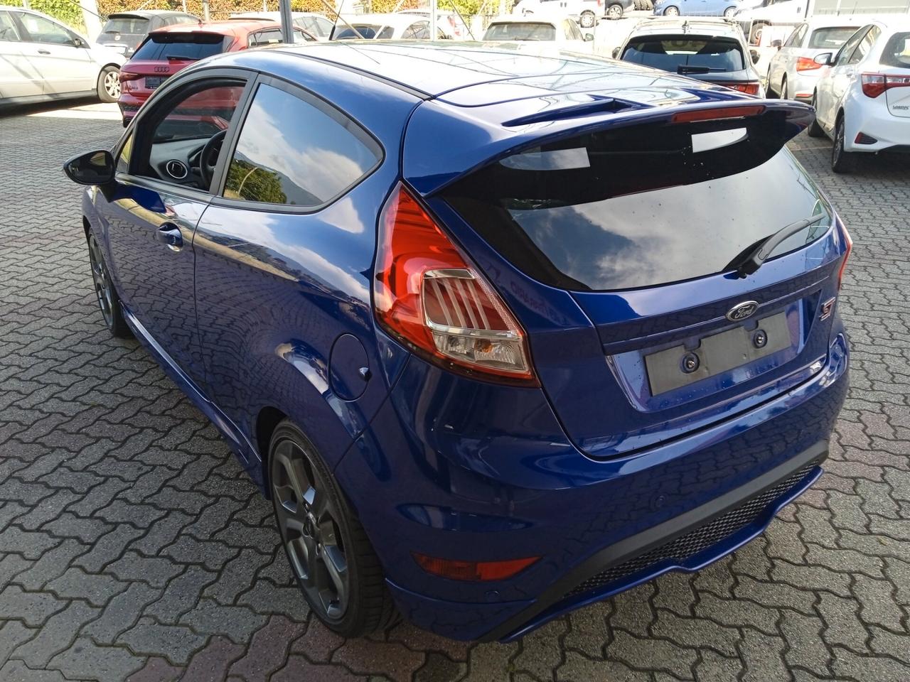 Ford Fiesta ST PACK SPORT 1-2 VETRI SCURI SENS PARK VOLANTE MULTIFUNZiONI SEDILI PERFORMANCE PRONTA CONSEGNA