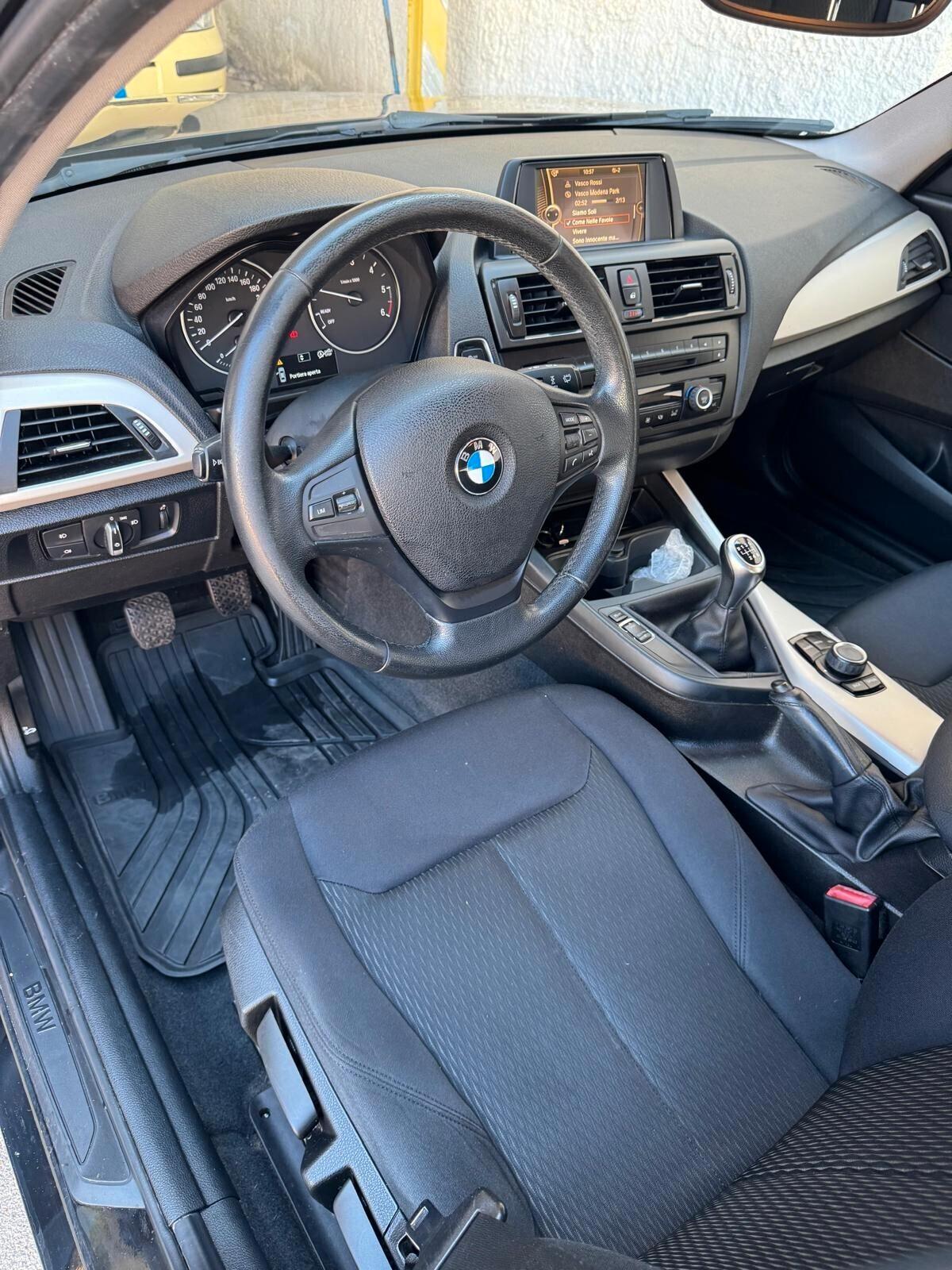 Bmw 116 116d 5p. Efficient Dynamics Sport