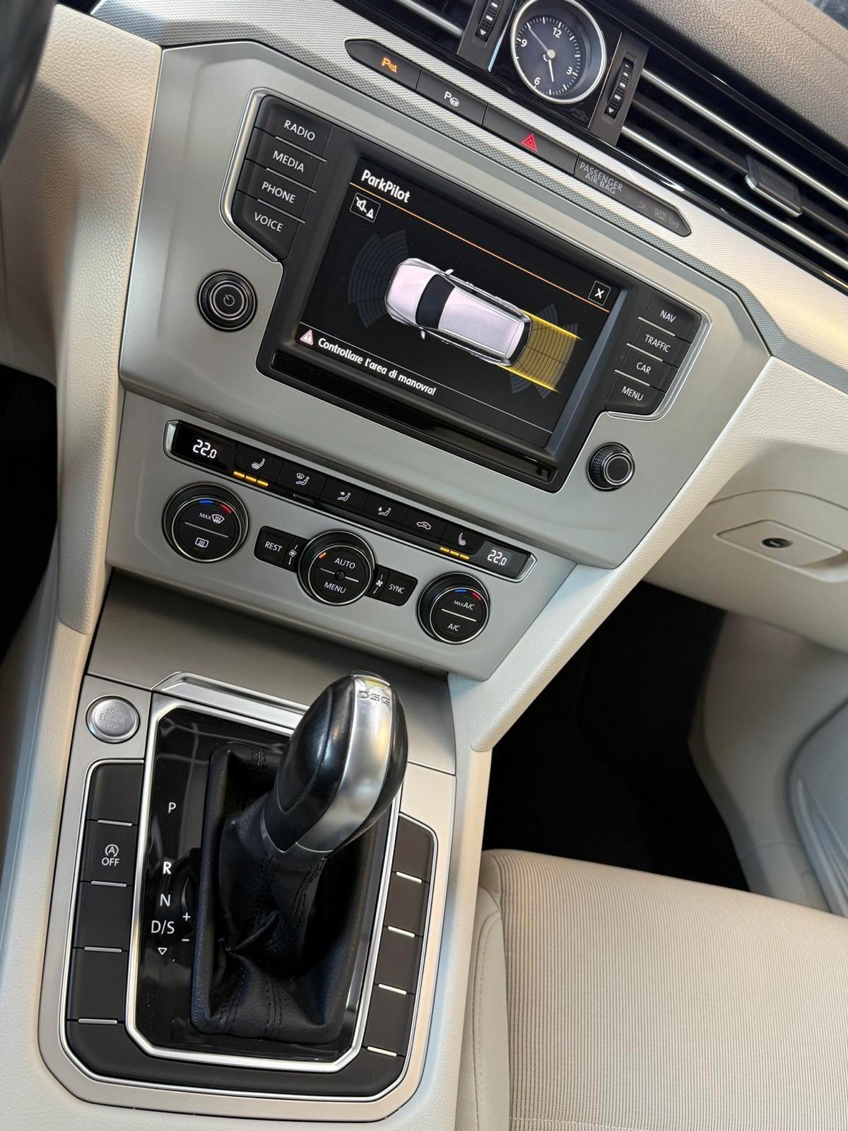 Volkswagen Passat Variant 1.6 TDI DSG Comfortline BlueMotion Tech.