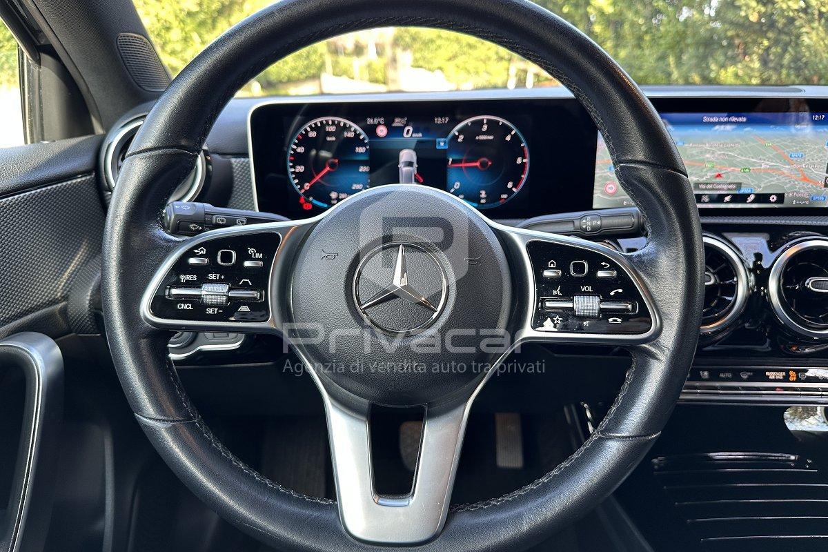 MERCEDES A 180 d Automatic Business