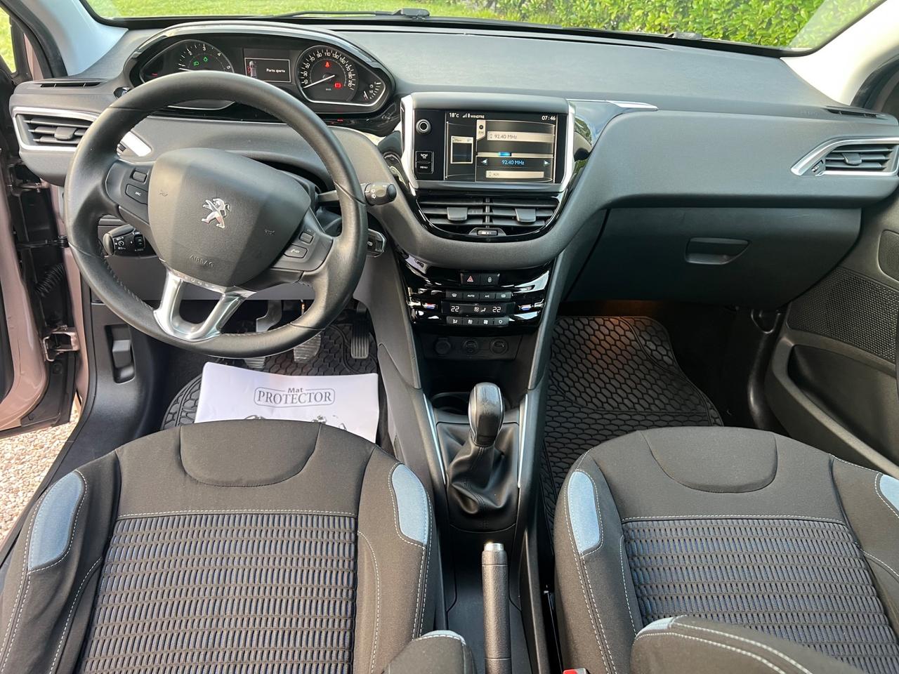 Peugeot 208 1.4 HDi neopatentati