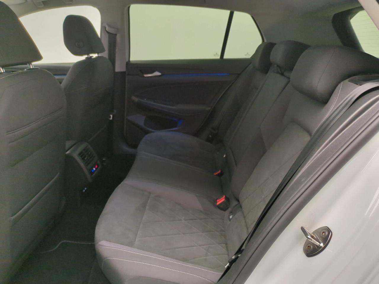 Volkswagen Golf 2.0 TDI 150 CV DSG SCR Style