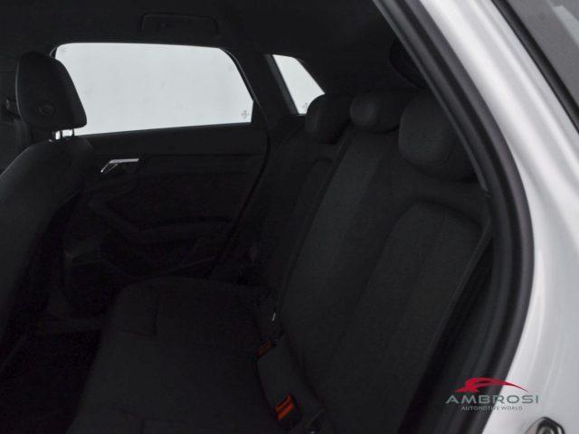 AUDI A3 30 TDI Business Advanced